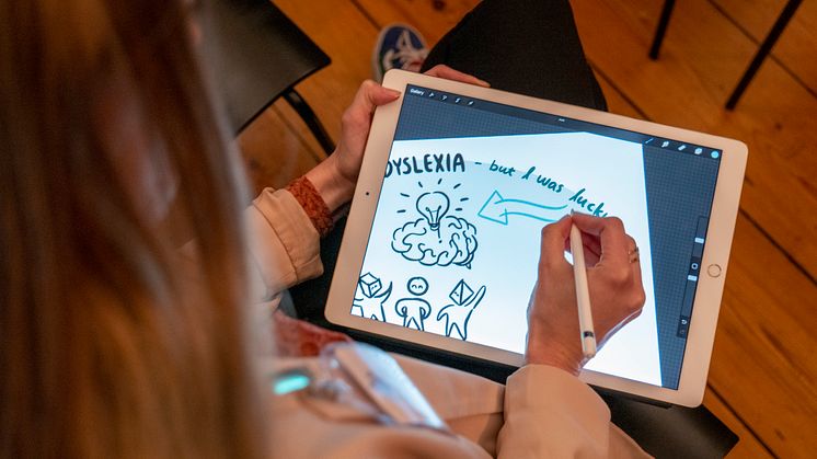 Live scribing
