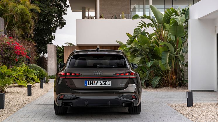 Audi A6 Avant (Madeirabrun)