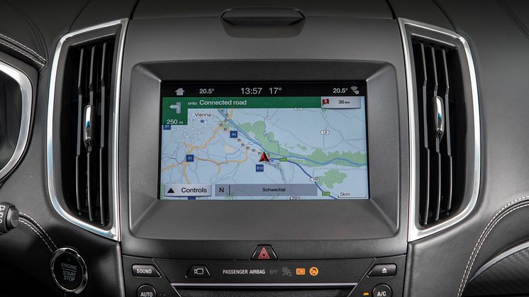 2016Edge_Vignale_White_Platinum_050