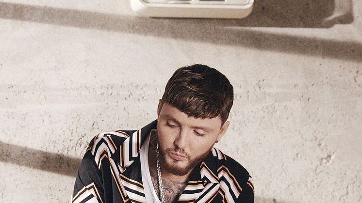 James Arthur är tillbaka med nya singeln "Naked"