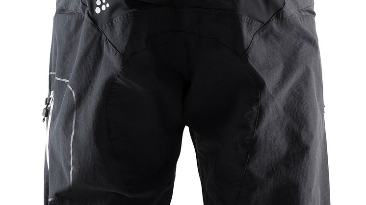 X-Over Shorts, herr
