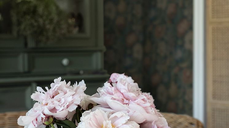 NightingaleGarden-2_Image_Roomshot_DiningArea_Item_3561_PR