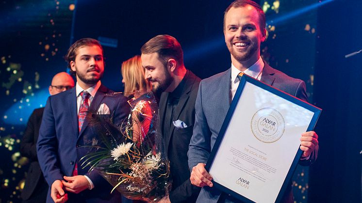 Jakob Nordlund, Alexander Nordlund och Johnny Hedlund från The Local Store – vinnare i kategorin Årets handelsföretag vid Alvargalan 2020.