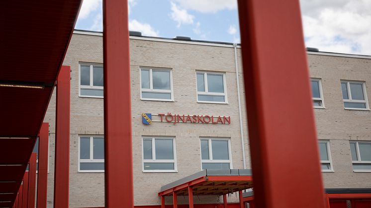 Töjnaskolan