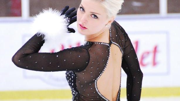 Viktoria Helgesson och Alexander Majorov deltar i konståkningens näst sista GP-tävling i Paris