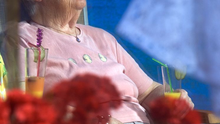 Bättre hälsa hos äldre efter solrumsvistelse