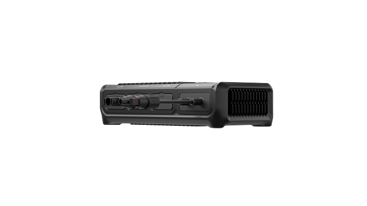 DJI Power 1.8kW Solar_Car Super Fast Charger_right 35 degrees.png