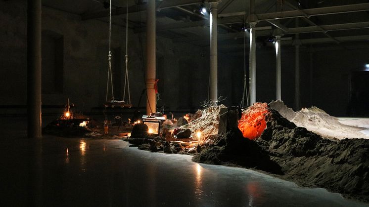 Installationsvy, utställningen Älskade älskade älskade, av Gylleboveket på Färgfabriken