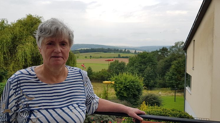 Seit 24 Jahren lebt Ulla Siebert im Marta-Mertz-Haus in Schwalmstadt-Treysa, einem Wohnangebot für Menschen mit Suchterkrankungen der Hephata Diakonie. Seit ihrem Einzug in das Haus ist sie abstinent.