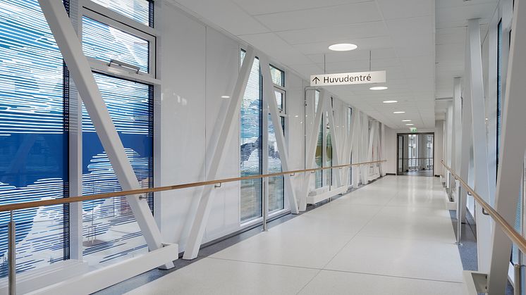 GlasLindberg har levererat återvunna aluminiumfasader och dörrar i Hydro CIRCAL till Kungälvs Sjukhus. 