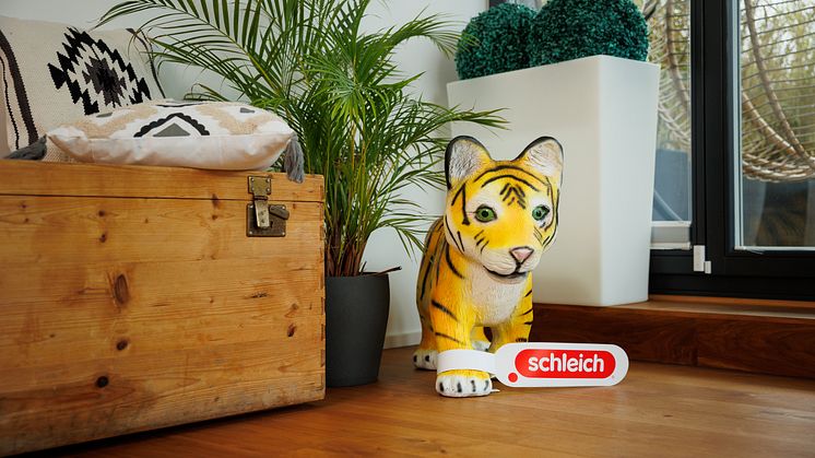 97847_Tigerbaby Großfigur_(c) Schleich