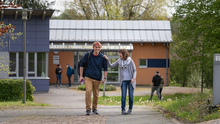 Die Hephata-Akademie für Soziale Berufe: Ab sofort bietet der Fachbereich Erzieher*in-Ausbildung individuelle Beratungsgespräche an. 