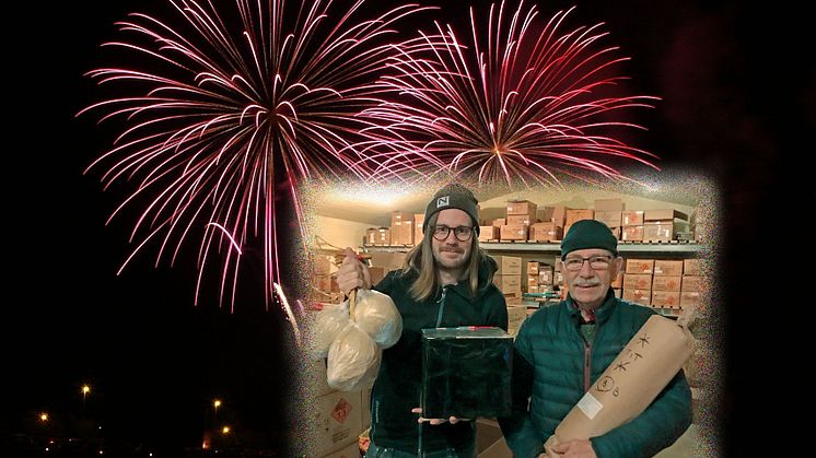 Kristoffer  och Eje Berglund bjuder Gävleborna på Nyårsfyrverkeri