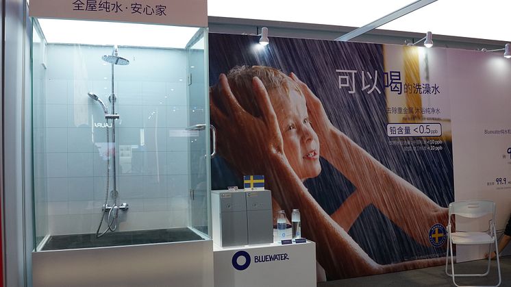 Wowing affluent Chinese homeowners by showing how two inline Bluewater Pro 600 water purifiers can deliver pure water with a powerful flow and without any chemical or other health threatening contaminants direct from a residential shower. 