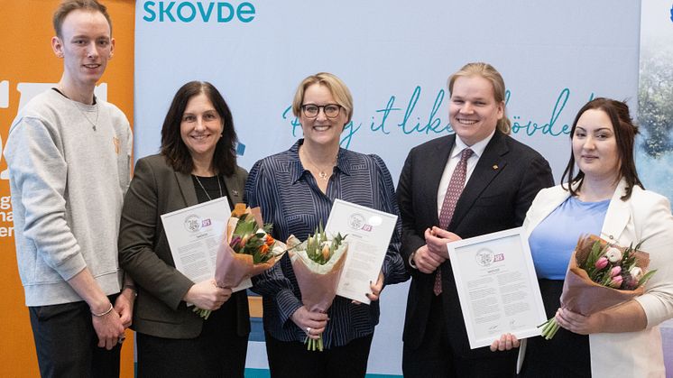 Adrian Ryberg, jurymedlem för årets studentstad, Muriel Beser Hugosson, rektor vid Högskolan i Skövde, Theres Sahlström, kommunstyrelsens ordförande, Rasmus Lindstedt, ordförande för SFS, och Melissa Ferm, ordförande för Studentkåren i Skövde.
