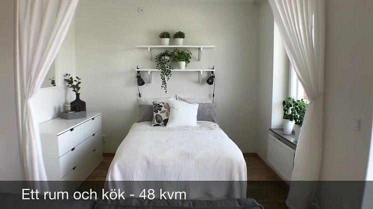Ett rum och kök på Grönkulla Gård, Drottninghög