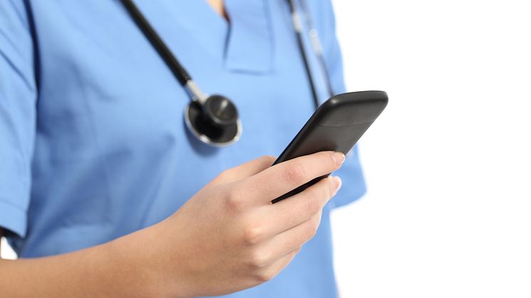 Läkare ska inte diskutera patientfall på sociala medier