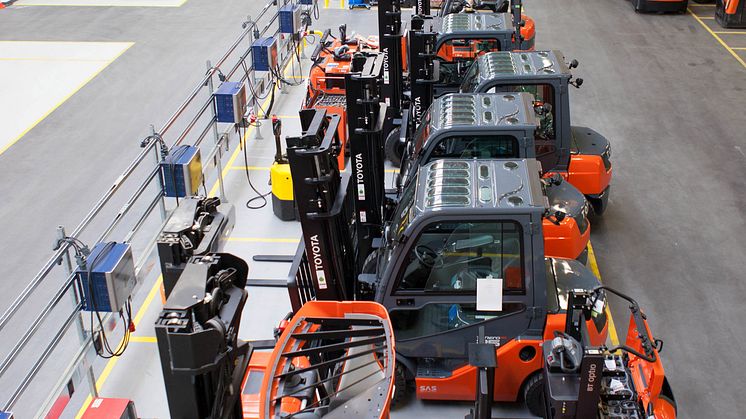 Ljusa lokaler i Toyota Material Handling Deutschlands nya anläggning och huvudkontor