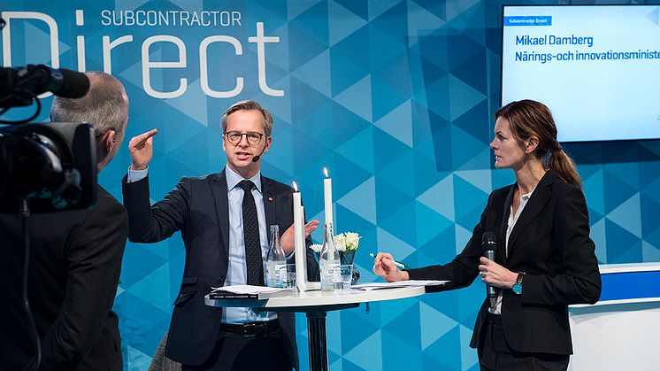 Mikael Damberg, i mitten, intervjuades av Johan Wangström och Linda von Essen-Sylvén.