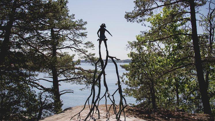 Omvägar, Klara Kristalova, Det som håller mig tillbaka drar mig vidare, 2017