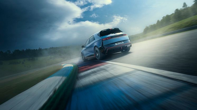 Hyundai-ioniq-5-n-exterior-rear_jpg