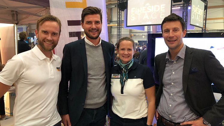 Fra venstre: Jimmy Vika, Henning Eriksen, Thora Dystebakken (eventmanager Right To Play) og Philip Reiler (informasjonssjef Specsavers). Foto: Specsavers