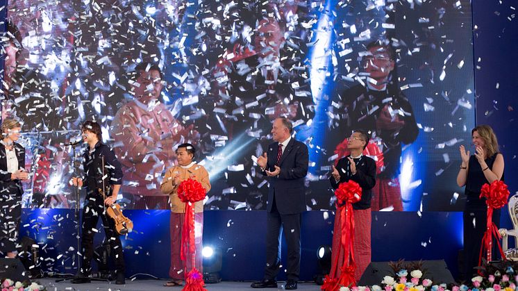 From left: Tone Tinnes, Norway's ambassador to Myanmar, Alexander Rybak, performer, Win Thein, Chief Minister Bago Region, Odd Gleditsch d.y., Chairman, Jotun A/S,  Vo Chi Linh, General Manager Jotun Myanmar, and Princess Märtha Louise of Norway.