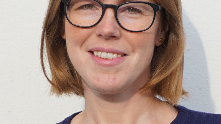 Porträttbild Linnea Gustafsson fotograf Karin Rosén