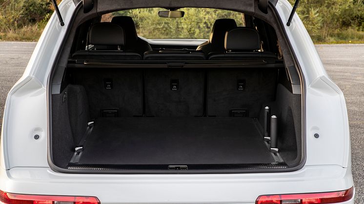 Audi Q7 TFSI e quattro (PHEV)