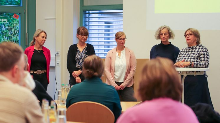 Praxis-Dialog Tag 2024 | Großes Interesse der regionalen Einrichtungen an überarbeiteten Studiengängen des Fachs Soziale Arbeit