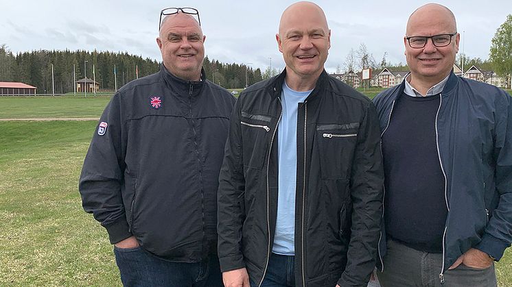 Två padelbanor utomhus på gång i Sunne