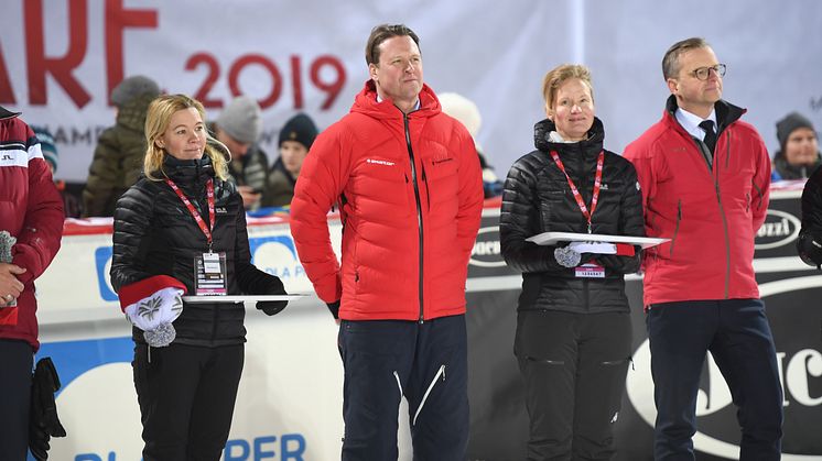 Sveriges Närings- och innovationsminister Mikael Damberg medverkade under prisceremonin tillsammans med SkiStars VD Mats Årjes. Foto: Nisse Schmidt