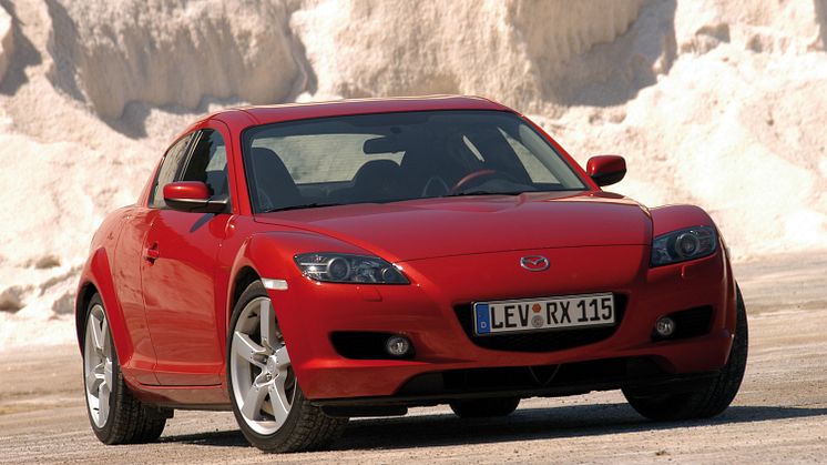 Mazda_RX8_still_gms07