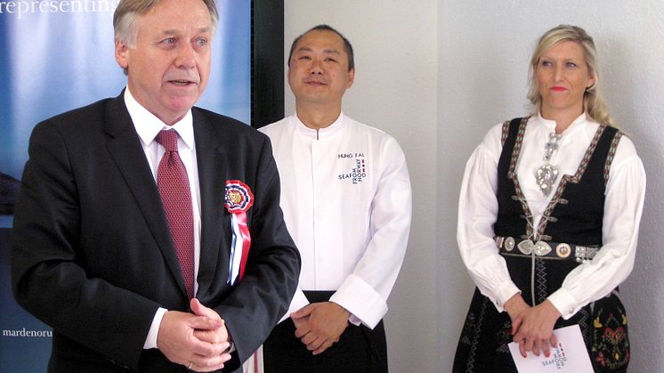 Helge Skaara-Hung Fai-Hildegunn Fure 2