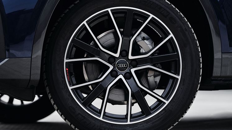 Audi Q5 (Navarreblå)