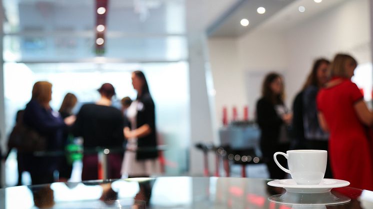 Fika serveras från kl 15. Foto: Pixabay