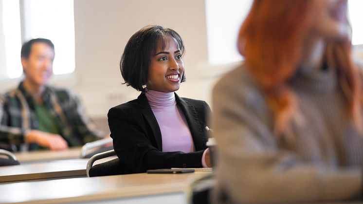 AI-studenter tar plats på Women in AI Swedens nätverksträff