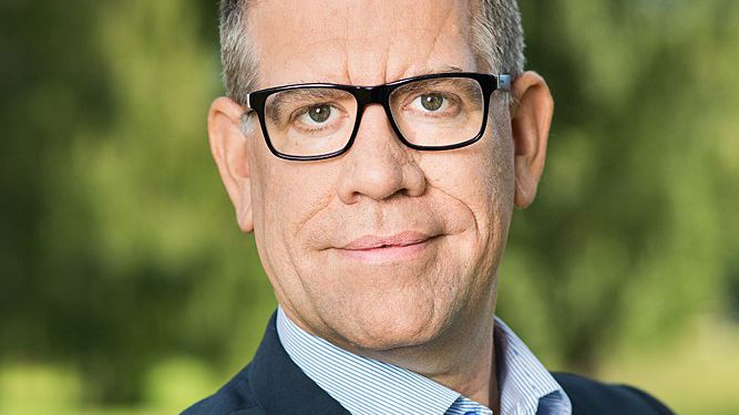 Fredrik Olsson porträtt.jpg