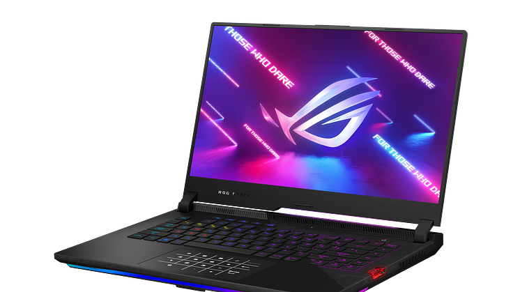 ROG Strix SCAR 15_02.png