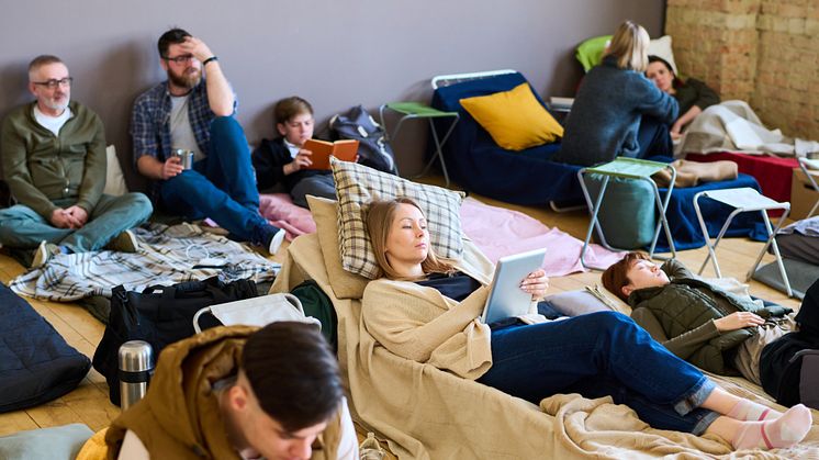 Was gilt für Geflüchtete in Deutschland beim Rundfunkbeitrag, wenn sie in einer Erstaufnahmeeinrichtung oder einer Wohnung leben?