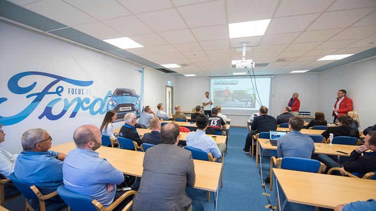 Fra pressekonferansen hvor Ford Motor Norge og forsikringsselskapet If lanserer et unikt opplæromgsprogram for unge sjåfører Ford Driving Skills for Life