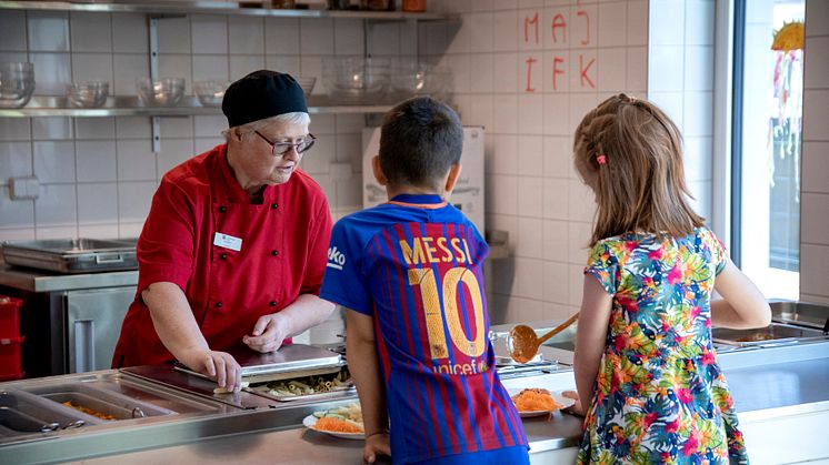 27 skolmatsalar rustas upp - ”Vi skapar en bättre arbetsmiljö för elever och medarbetare” 