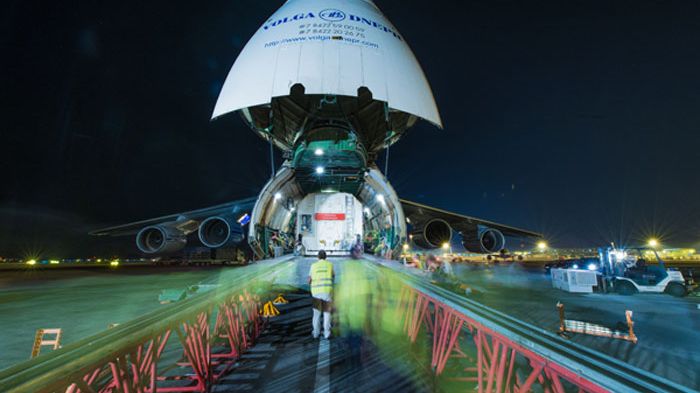 Le satellite EUTELSAT 8 West B arrive à Kourou : décollage prévu le 20 août