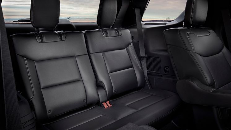23-Ford-Explorer-Third-Row