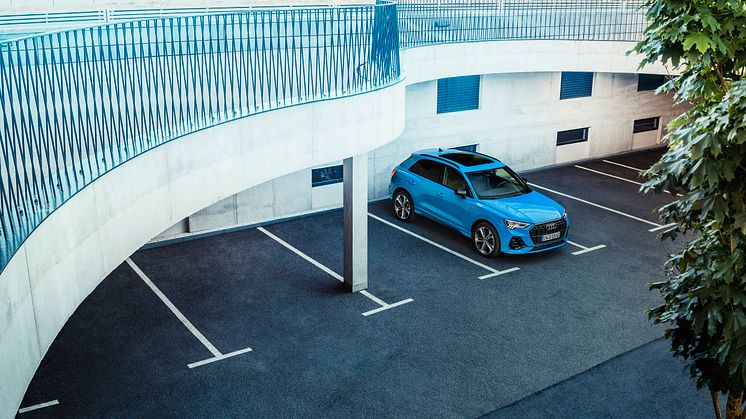 Audi Q3 45 TFSI e (Turboblå)