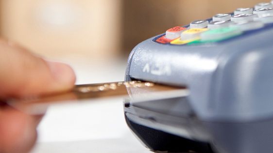 Visa: oltre 420 mln le transazioni registrate nel Black Friday