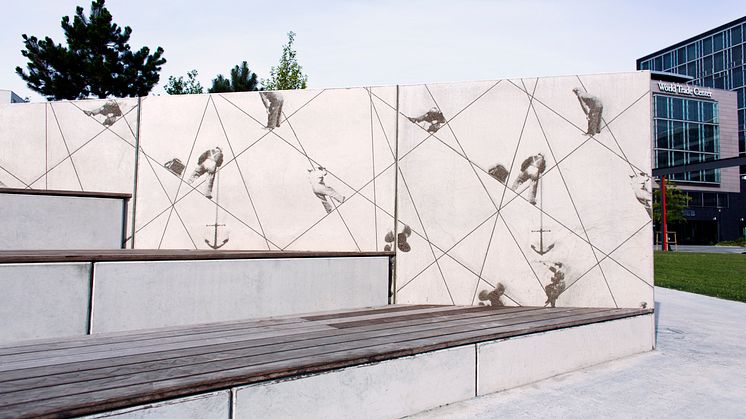 S:t Eriks smyckar Kockums park med Graphic Concrete