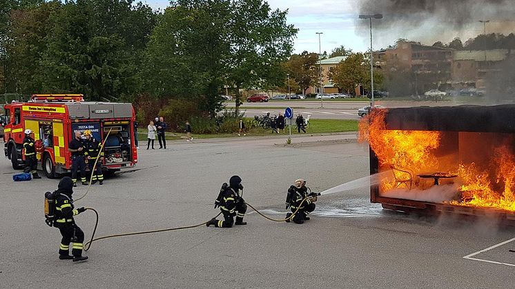 Bild från Öppet hus hösten 2018 utanför station Vallby.