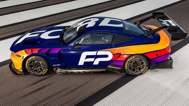 Ford Mustang GT3  2023 (10)