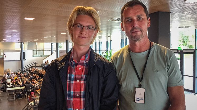 Elevrådsleder og rektor ved Hetland